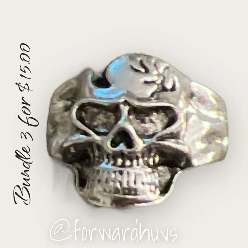 Bundle Sale 3 for $15 | Silver Tone Skull Ring Size 10